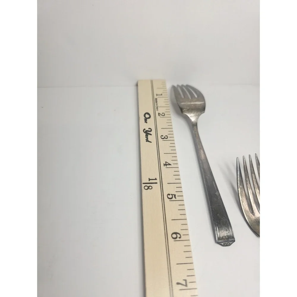 1923 Century Silver plate International Silver Holmes &‎ Edwards 6 Salad Forks